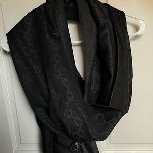 GUCCI Large Wool Silk Scarf Muffler
